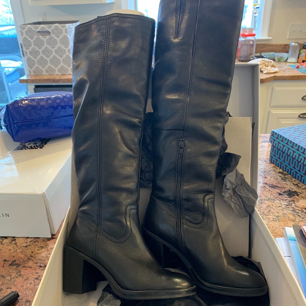 Steve Madden Black Leather Boots size 8